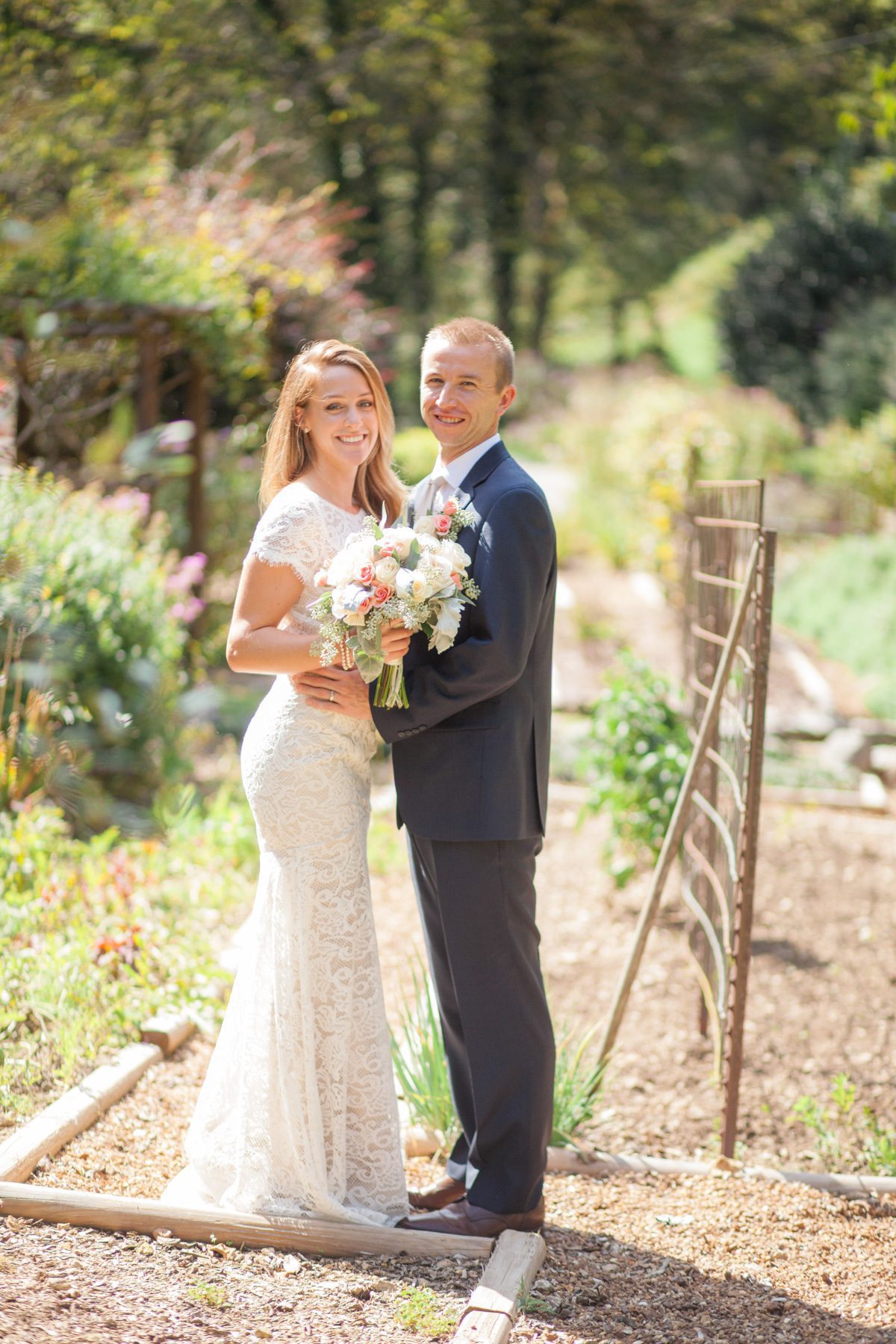 Bride and groom at Butterfly Hollow wedding in Gordonsville, TN / Photography by Krista Lee
