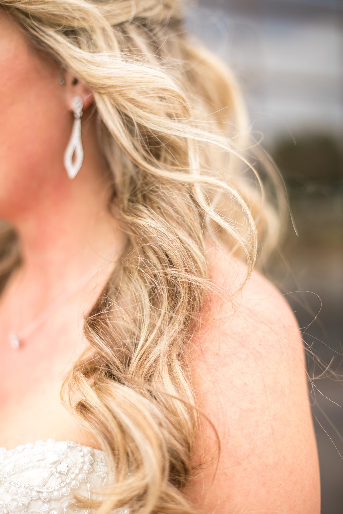 Nashville wedding photographer bridal hair detail
