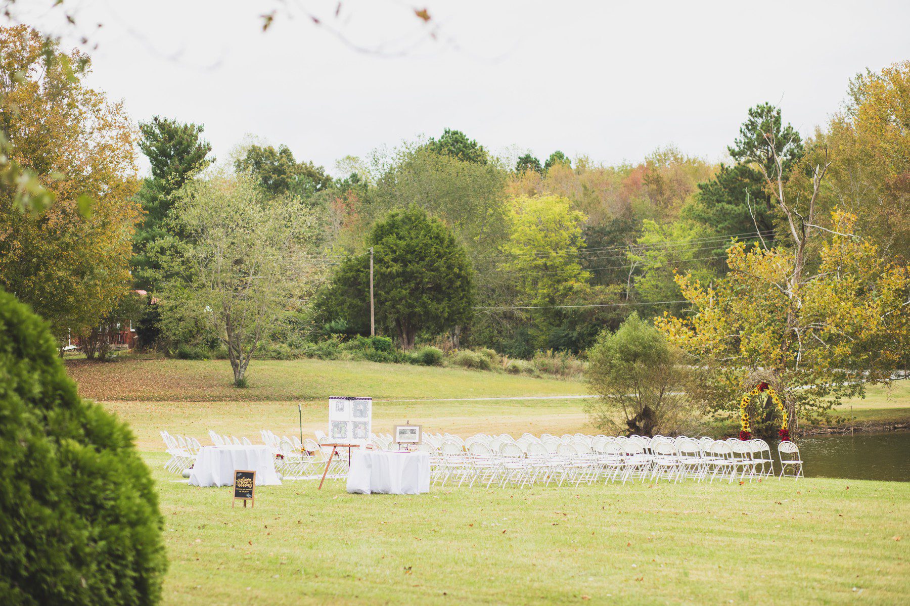 Nashville wedding photographer rust and gold fall outdoor wedding ceremony